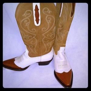 Vintage leather women's  cowboy boots tan white